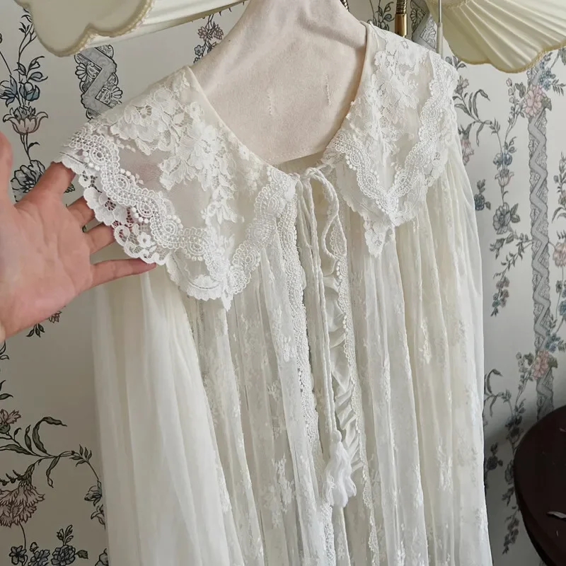 Vintage One Piece Women's Robe Royal Princess White Lace Elegant Long Sleepwear