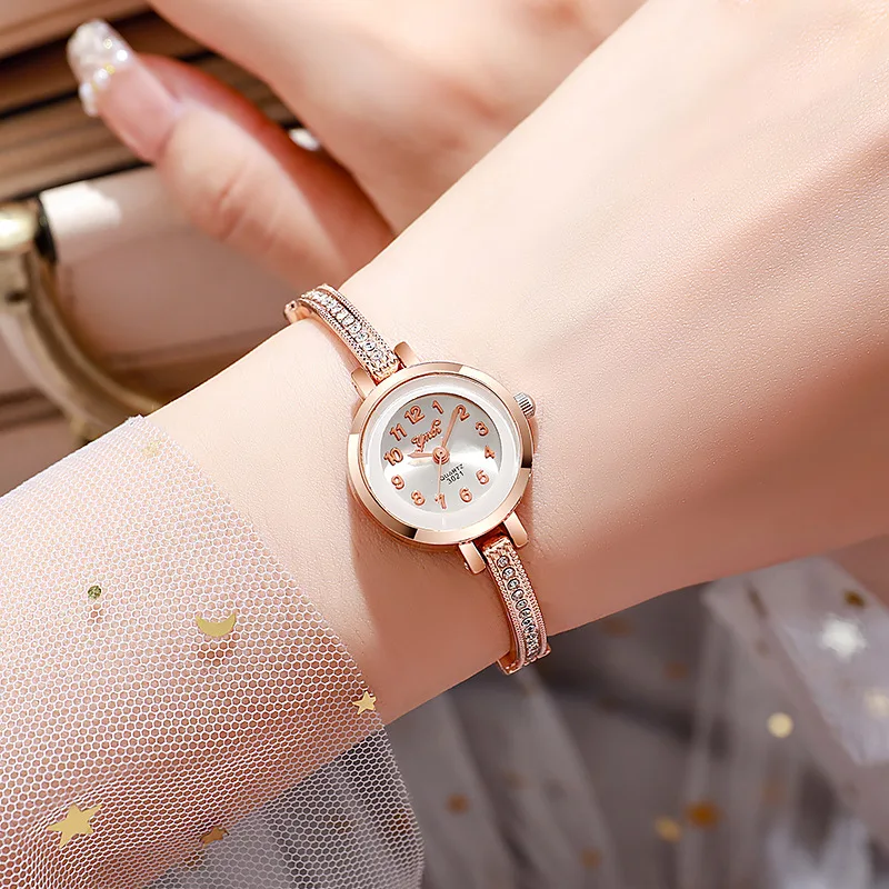 Women's high appearance level vivid exquisite Arabic numerals dial small dial steel band quartz watch. 5