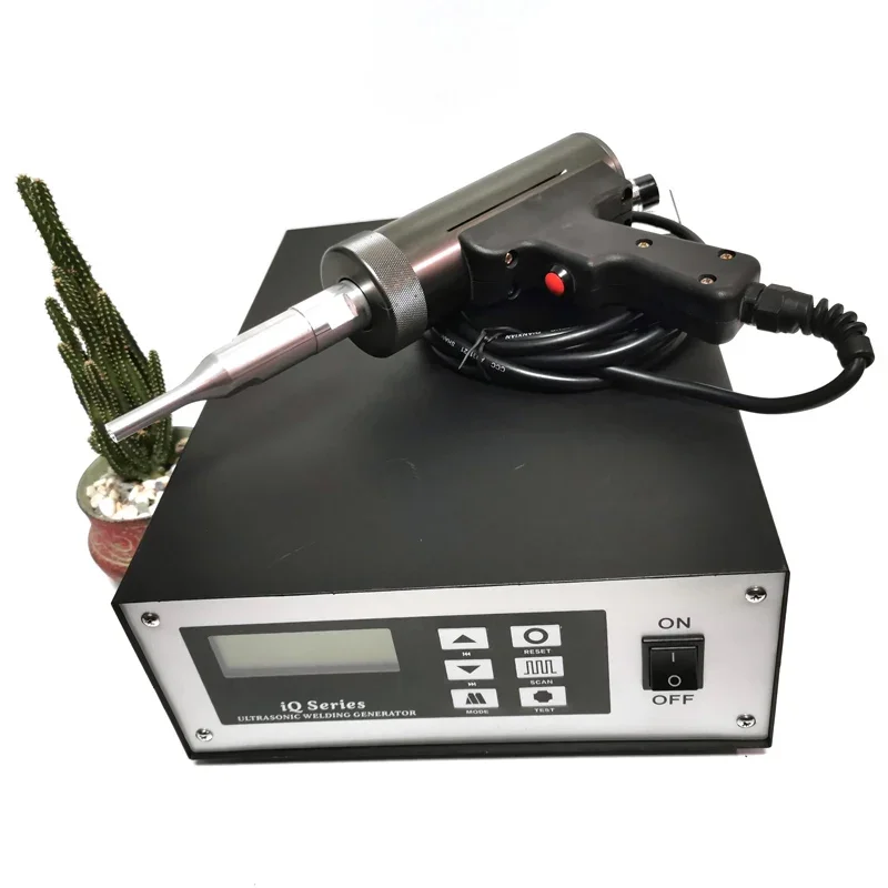35KHZ Portable Ultrasonic Welding Equipment Fabric Handheld Spot Welder 6