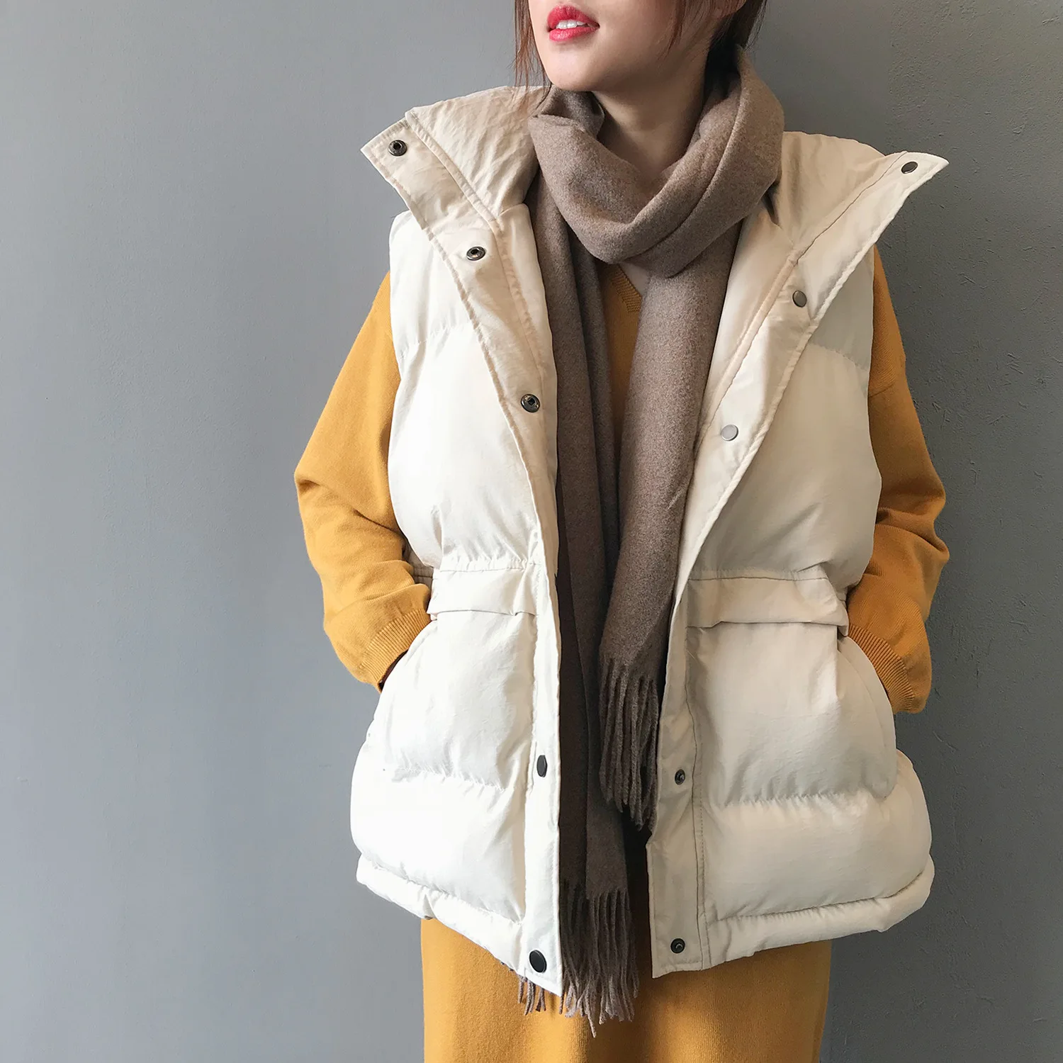 

Women's Vest Autumn Winter Solid Loose Drawstring Sleeveless Jacket Cotton Padded Women Windproof Warm Waistcoat Female Veats
