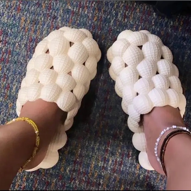 High Quality Women Summer Bubble Slippers With Charms Solid Massage Slippers  Beach Bubble Slides Couples Slippers Big Size 47 - Women's Slippers -  AliExpress