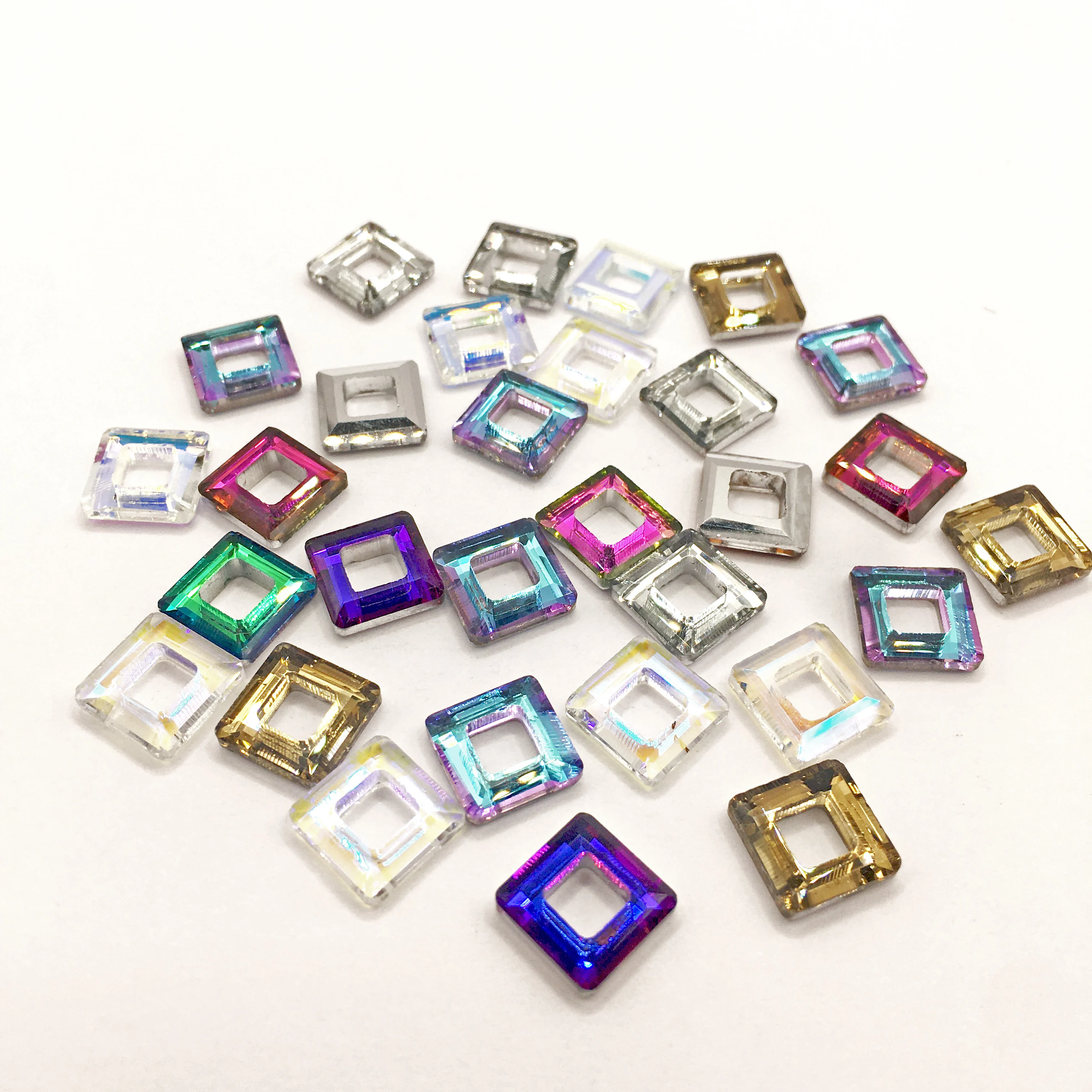 

30Pcs 10mm Austrian Crystal Square Big Hole Glass Cube Beads For DIY Making Earing Necklace Jewelry Crafts & Nail Decoration
