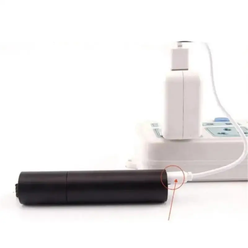 

Портативный фонарик, заряжаемый третий зубчатый портативный мини-фонарик для наружного оборудования на большие расстояния, водонепроницаемый, легкий, яркий