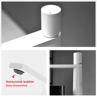 ก๊อกน้ําอ่างล้างหน้าห้องน้ําโมเดิร์นสแตนเลสผสมก๊อกดาดฟ้าติดตั้งก๊อกน้ําร้อนและเย็นก๊อกน้ําอ่างล้างจานสําหรับห้องน้ํา 2