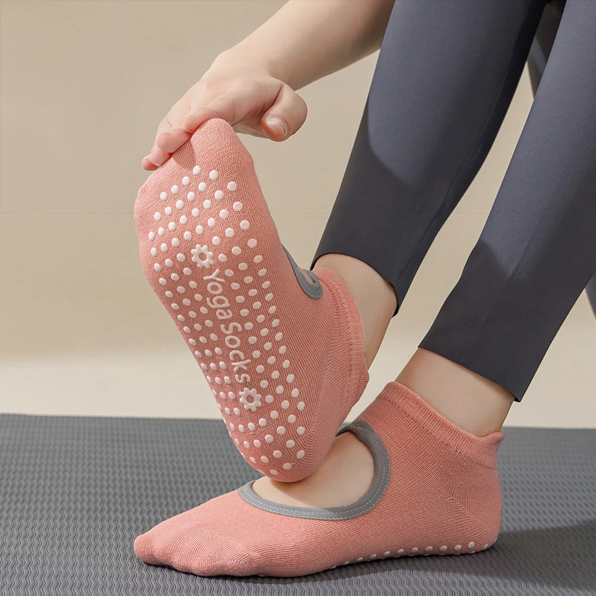 3 Paar Grip-Yoga-Pilates-Socken mit Antirutsch-Noppen für Damen, rutschfeste Knöchelsocken für Pilates, Barre, Tanz, Yoga – Detail 4