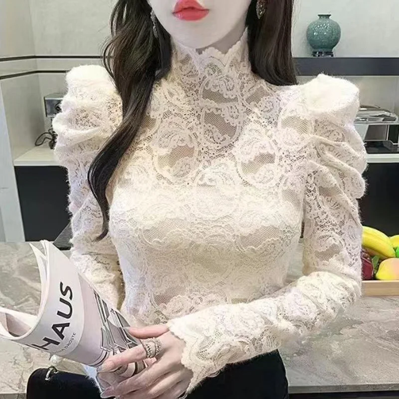 Yulienne | Elegant Turtleneck