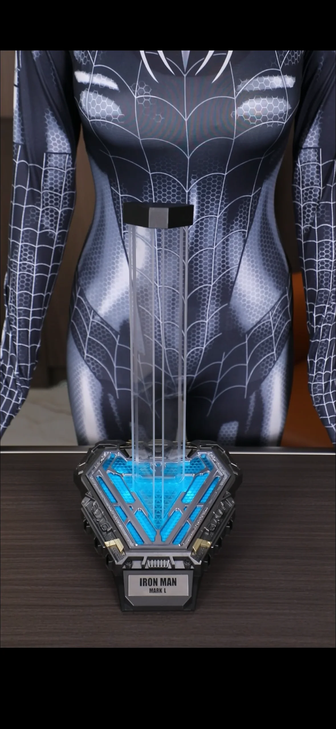 Mechahead 1/1アイアンマン マーク50 ヘルメット マスク 用 台座 修正