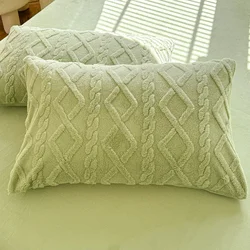 Luxurious Velvet Pillowcase - Soft and Cozy 48x74cm Cushion Cover - Pillowcase - 1PC (Green)