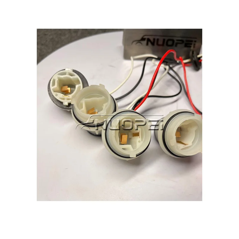 Lamp connector plug Scani Truck Head Lamp Bulb Holder Wires 1732515 1467007 1385411 Lamp Socket