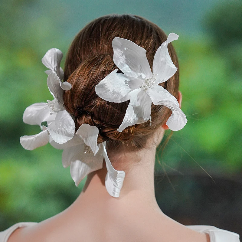 

Bridal Accessories Exquisite Alloy Leaf Decorative Hair Comb&Suitable for Women's Weddings, Birthdays, and Parties