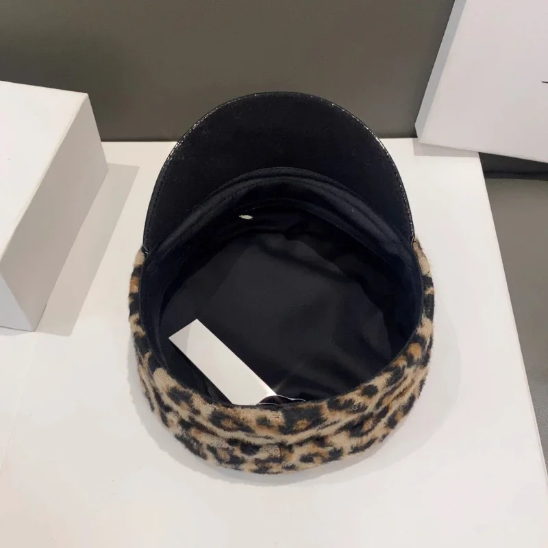 Designer Women Winter Hats Wool Leoprint Newsboy Caps Flat Top Baker Boy Cap
