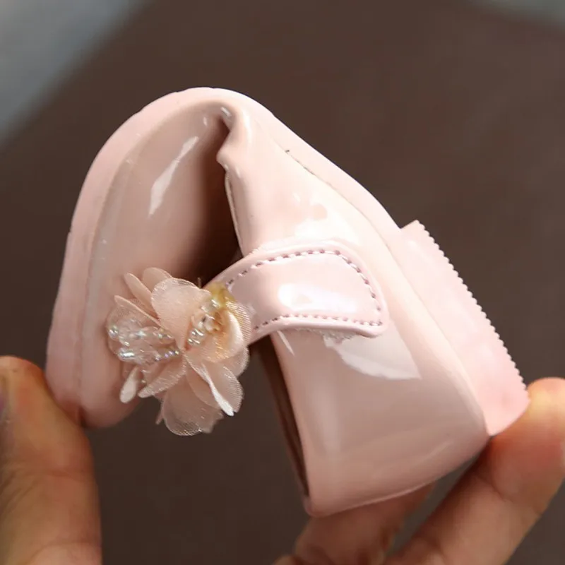 Flat Baby Girls Leather Shoes Fashion Flower Anti-Slip Casual Sneakers Toddler Soft Soled Princess PU Walking Shoes Hook&Loop