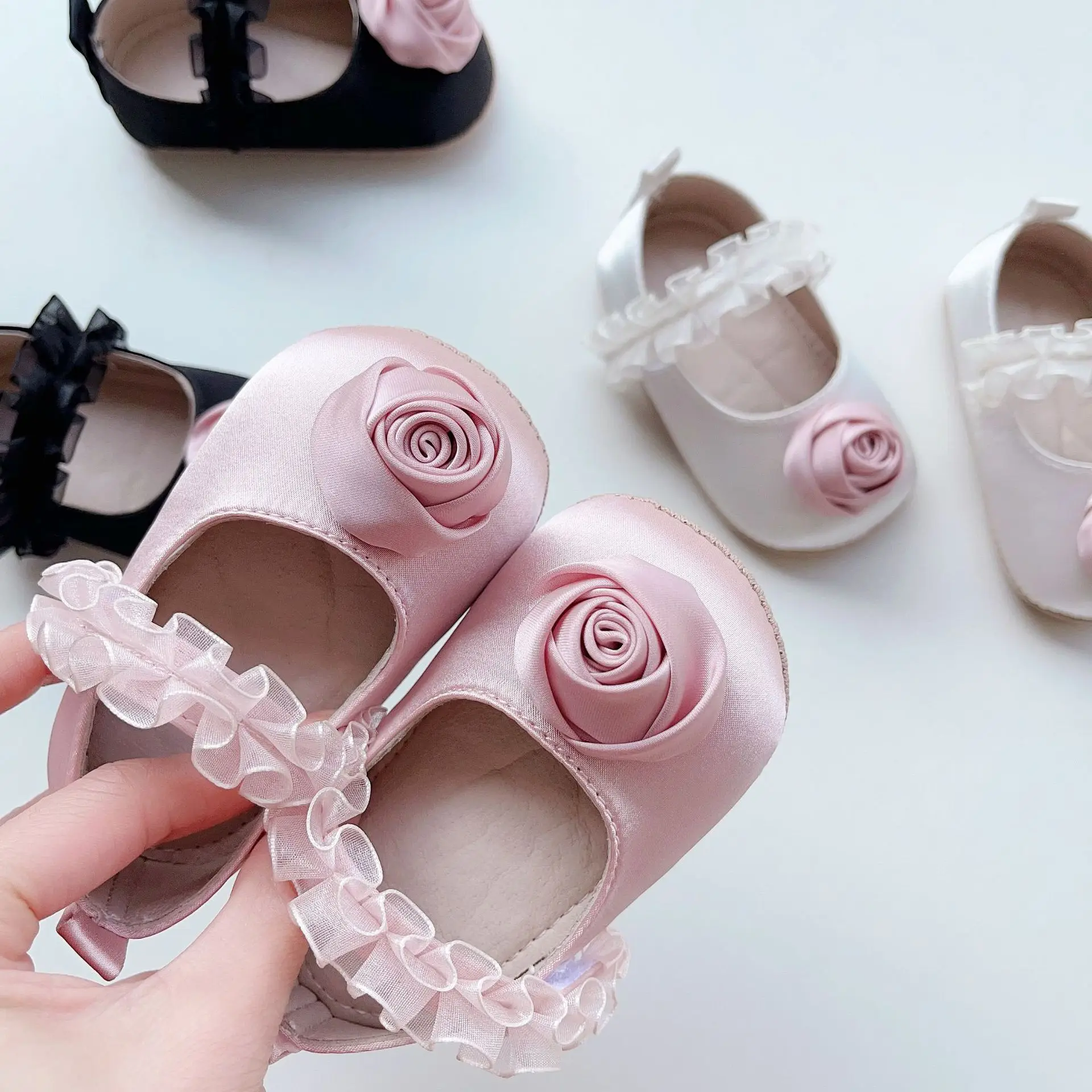 

Cute Lace Floral Baby Girl Shoes Anti-slip Breathable Soft-soled First Walkers Korean Princess Shoes Butterfly-knot Moccasins
