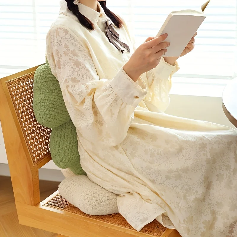 Floral Knit Seat Cushion,Soft Breathable Five-Petal Flower Design, Washable Home Decor for Sofa, Dining Chair, or Table