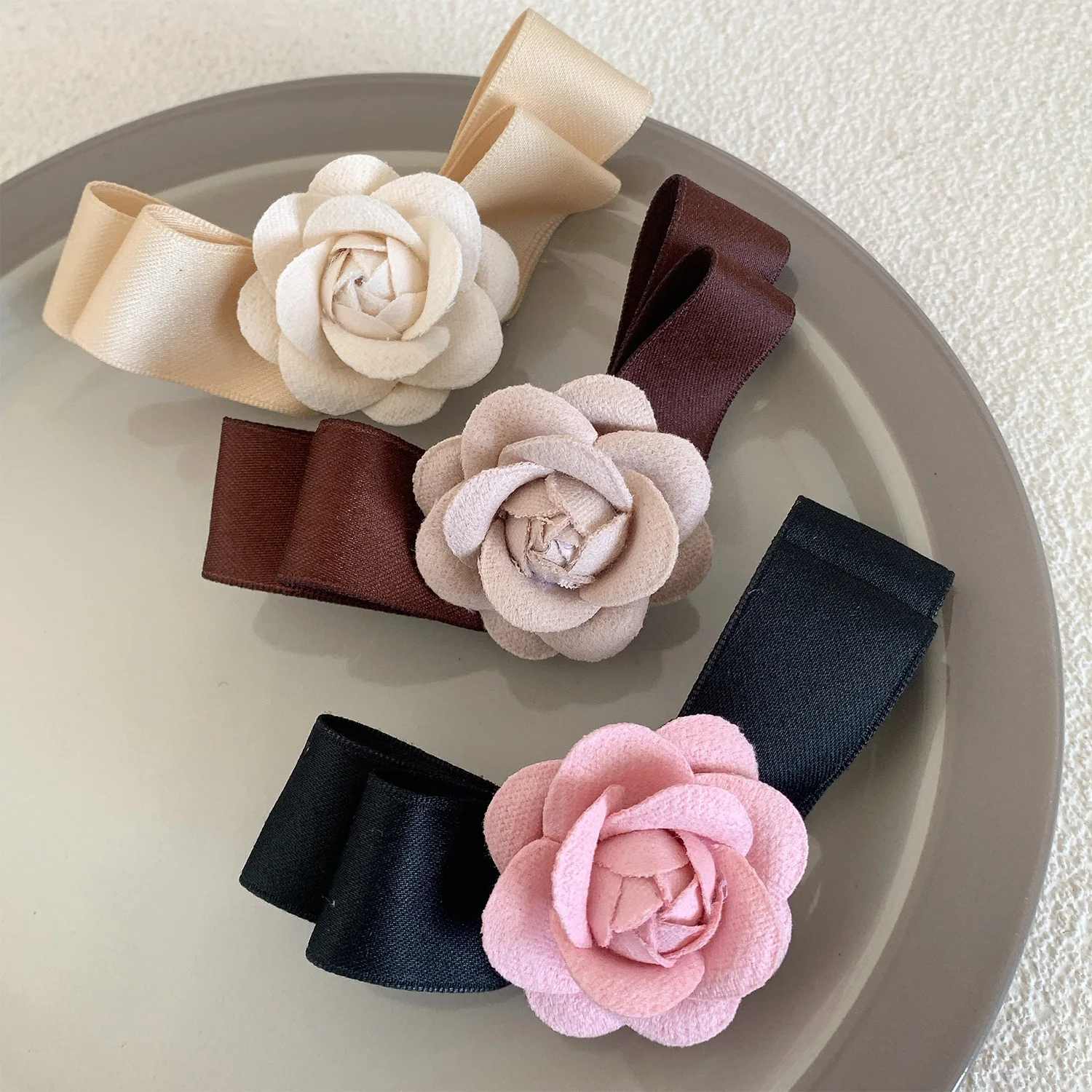 

Korean Camellia Bow Hair Clip for Women Vintage Elegant Solid Color Side Clip Duckbill Clip Barrettes Hair Accessories