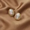 Boucles d'oreilles Vintage en forme de cercle pour femmes, bijoux baroques en perles, couleur or, clip rond, tempérament élégant, cadeaux de fête, nouvelle collection