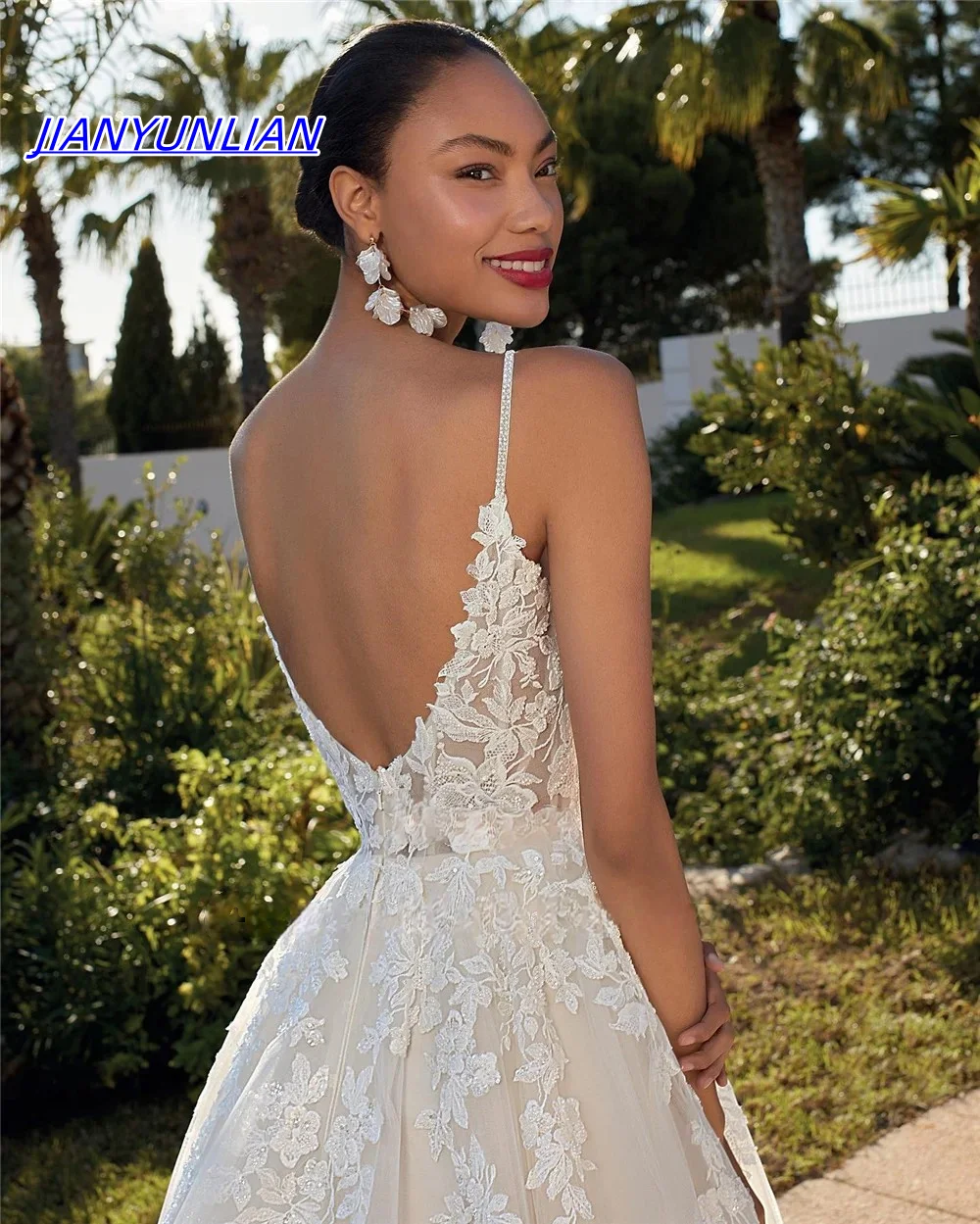 Customized Applique Lace Bride Wedding Dresses Spaghetti Straps Formal Wedding Party Gowns Backless vestido de noiva 4