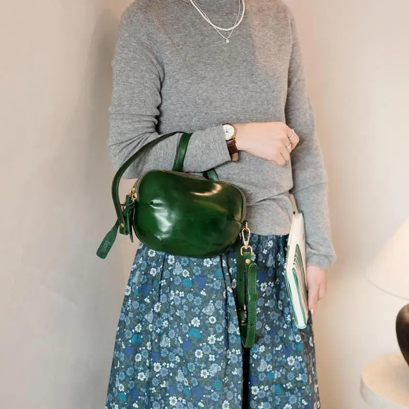 Einfache Designer-Organizer-Tasche, handgefertigt aus echtem Leder, Damenhandtasche, modische Luxus-Umhängetasche aus echtem Rindsleder, rot, Schulter- und Crossbody-Tasche. – Detail 11