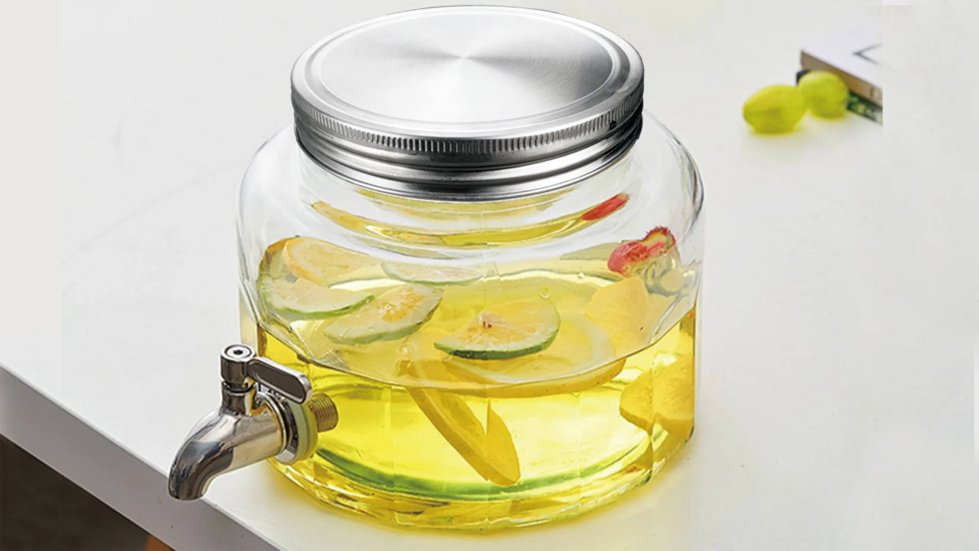 Large-capacity Glass Jar With Faucet Can Be Put In The Refrigerator, Sealed  Cold Water Bucket, Summer Lemonade Container - Water Pots & Kettles -  AliExpress