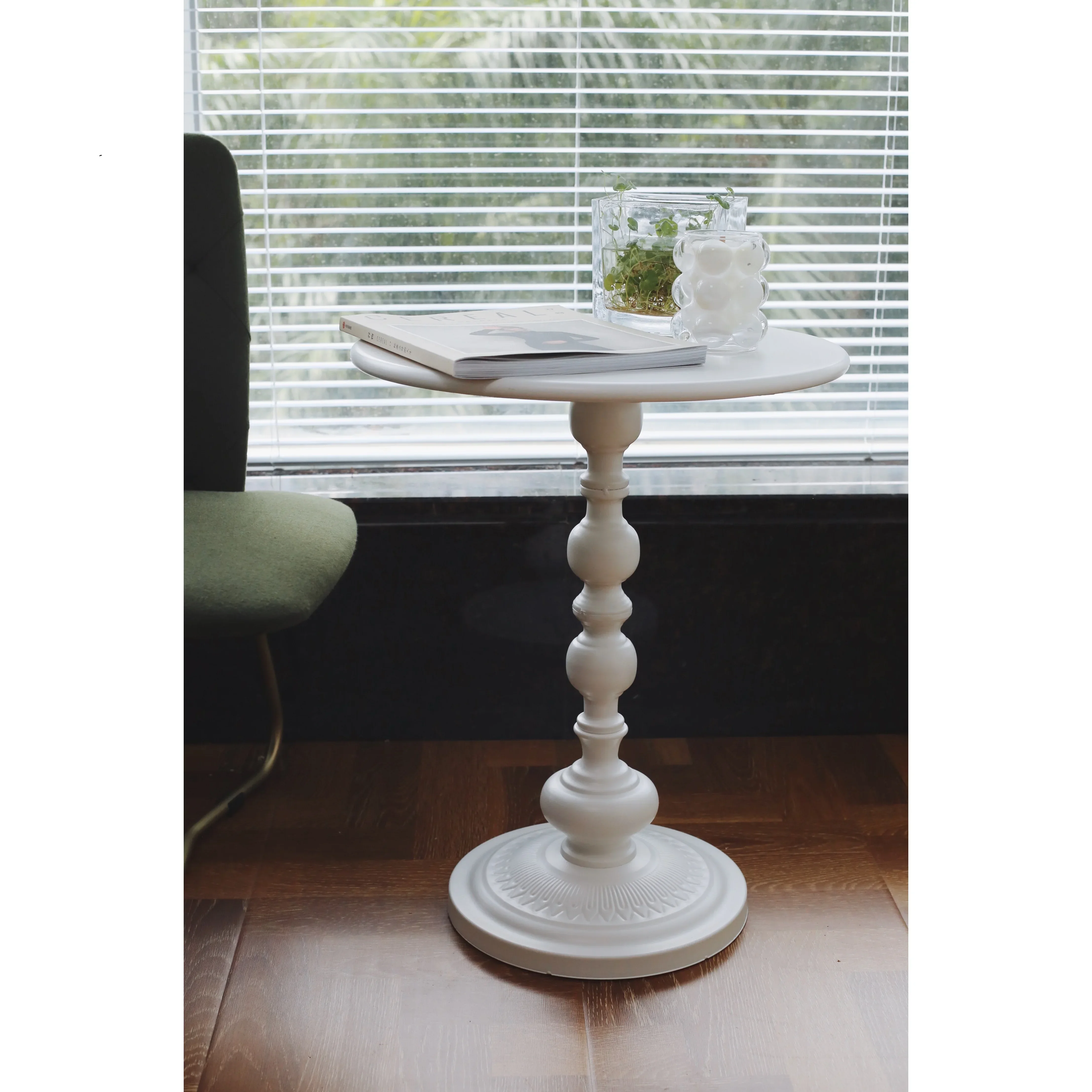 

Nordic Iron Retro Minimalist Living Room Furniture Sofa Side Tables Art Design Side Table Round Mesas Small House Coffee Tables