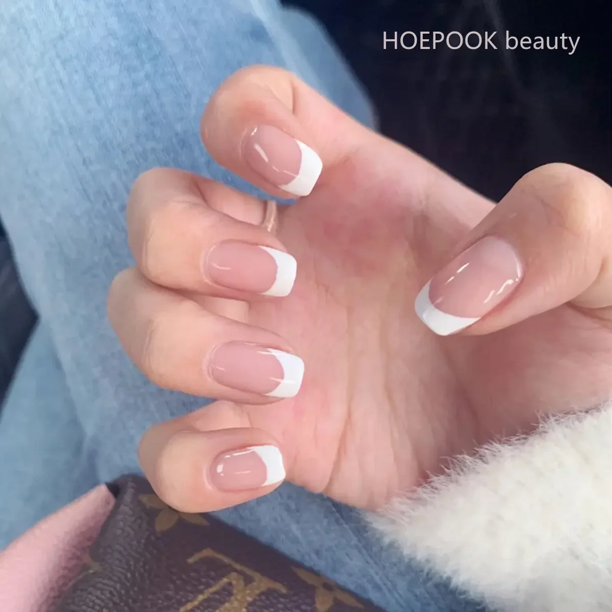 24 팩 프렌치 그린 에지 매끄러운 탈착식 가짜 네일 캡슐 전체 커버리지 완료 방수 인공 압력 가짜 손톱