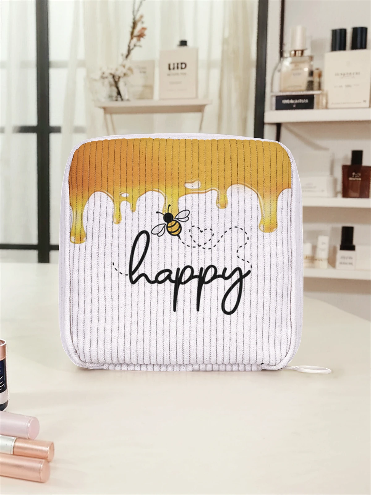 Bee pattern printed sanitary napkin storage bag, women's lightweight tissue bag, sanitary tissue bag