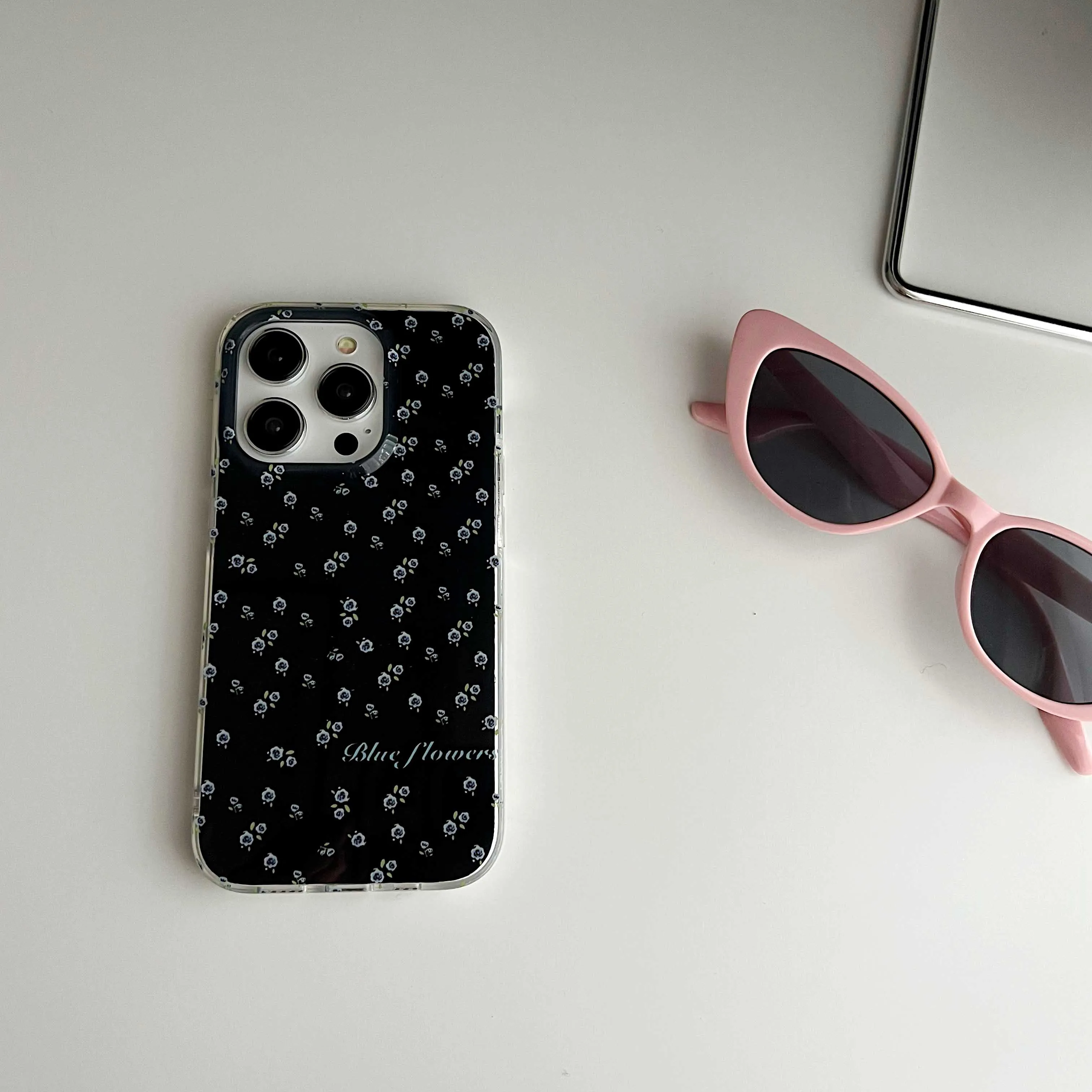 Little Flower Pattern Phone Case for iPhone