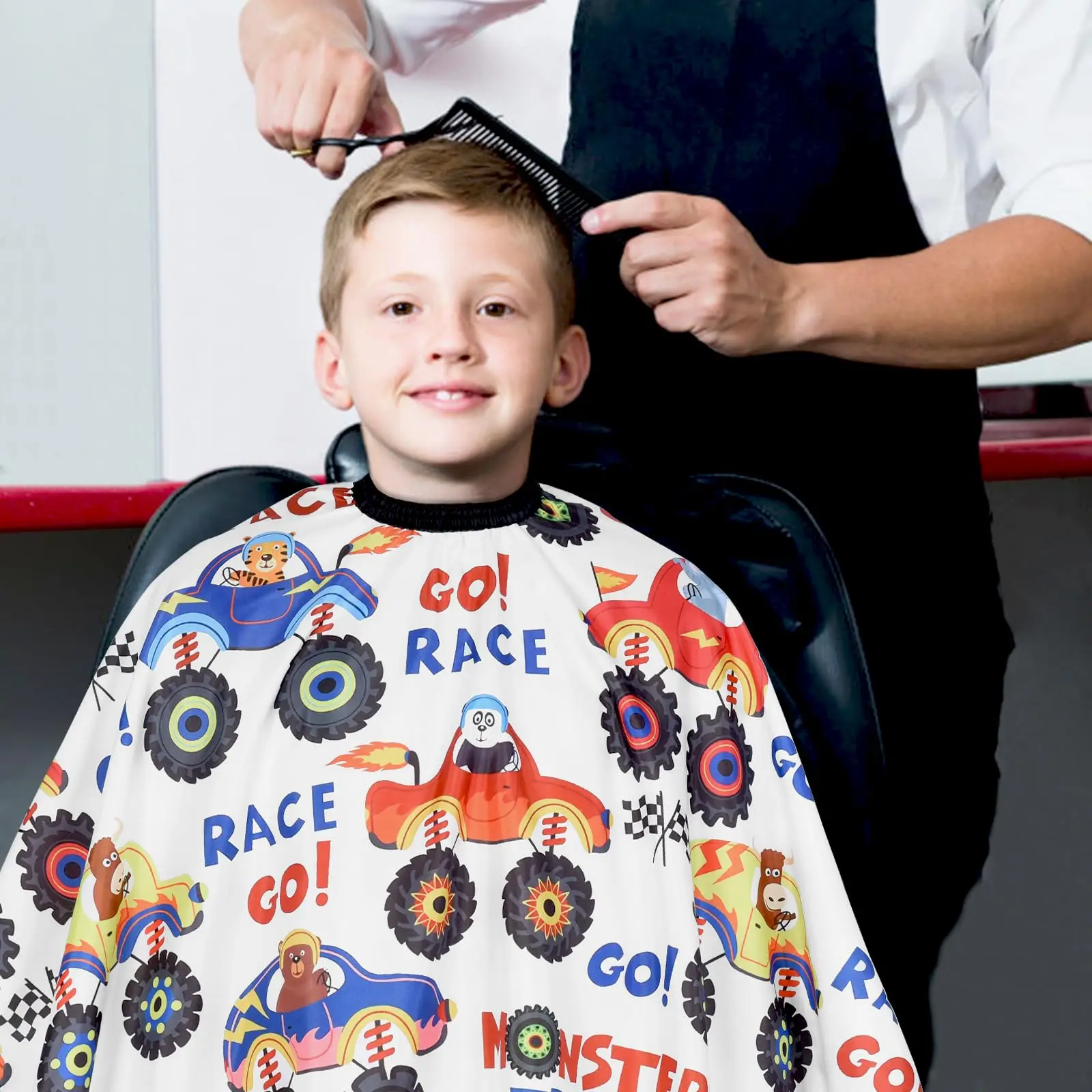 Kids Cartoon Haircut Hairdresser Cape Hair-Cut Salon Polyester pongee Barber Wrap Cutting Gown Hair Care Styling Supplies haircut cape,hairdressing cape,beauty salon apron,hairdressing bibs,hair salon cloth