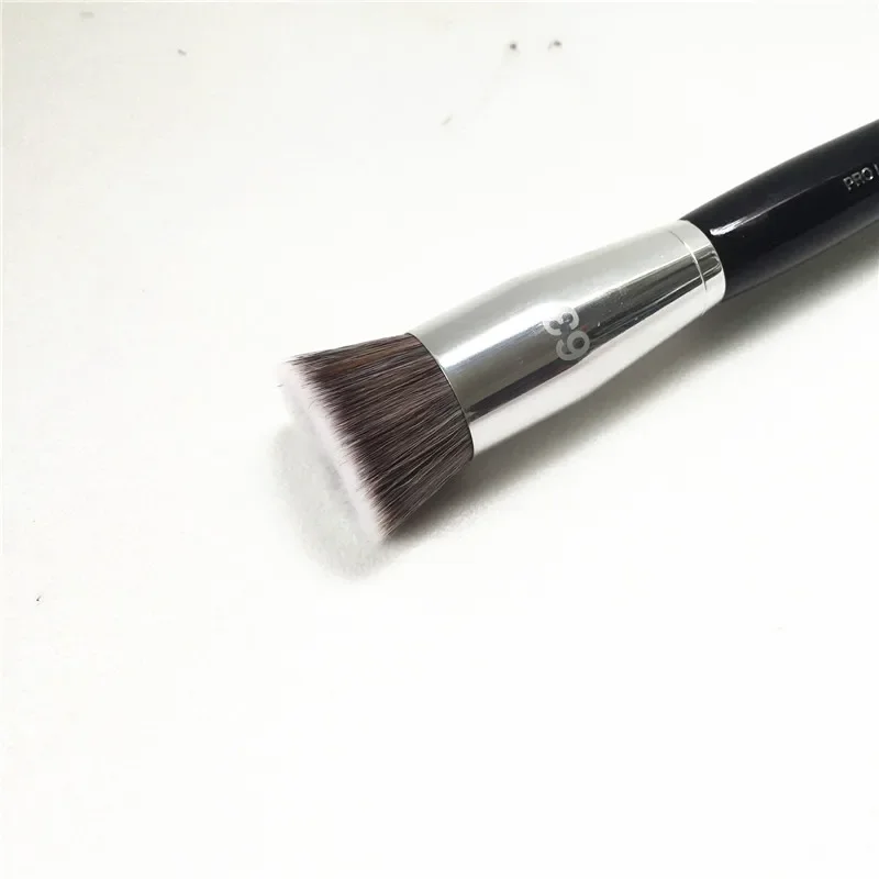 Sephora PRO Liquid Foundation #63 _ 2