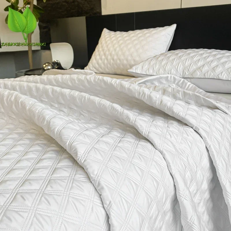 150x230 White Bedspread On The Bed 침대커버 Quilted Bedsheet Simple Style Bed Cover Queen Size Colchas 1pc(Pillowcase Need Order)