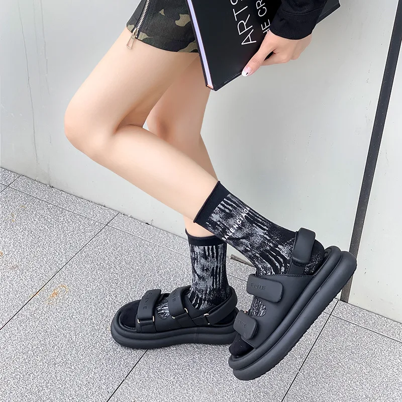Autumn and Winter New Women's Socks Network Red with Letter Printed Women's Mid-tube Cotton Socks