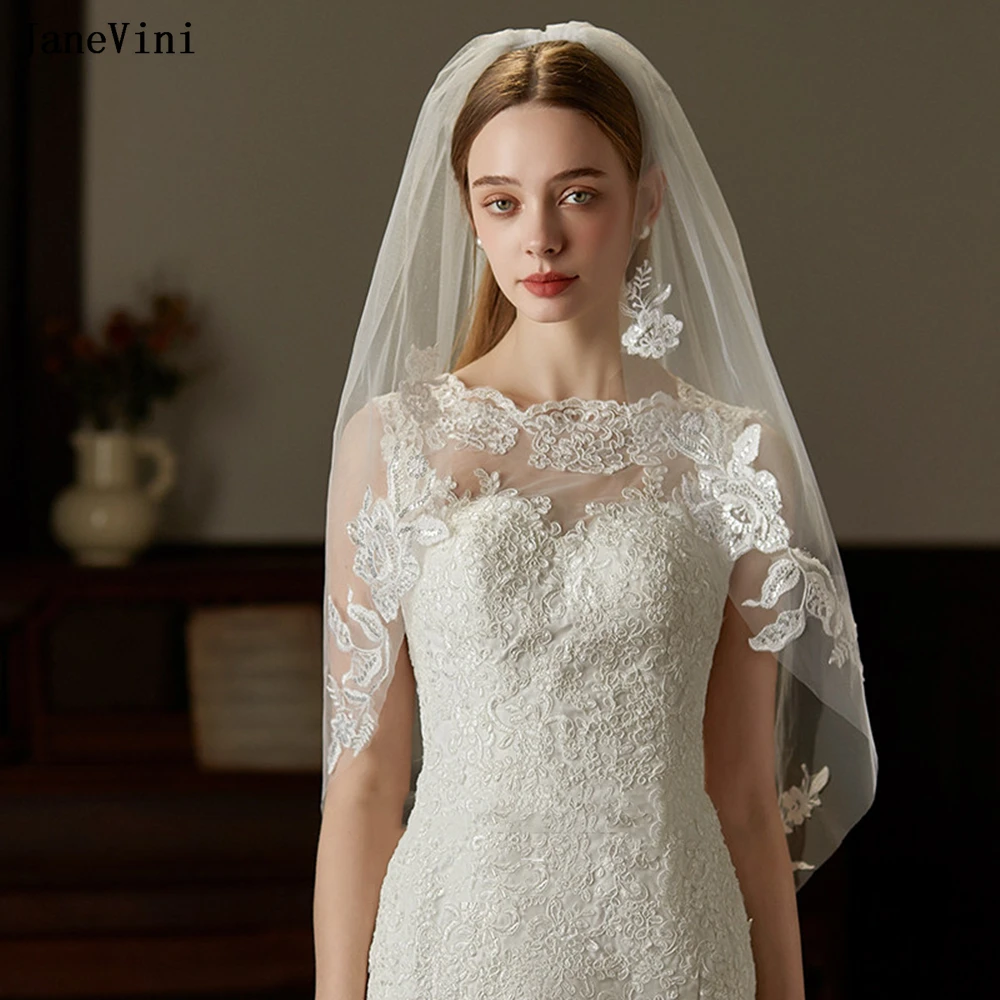 

JaneVini Elegant Short Bridal Veils 1 Tier Embroidery Beaded Wedding Veil for Bride Elbow Length with Comb Wedding Accessories