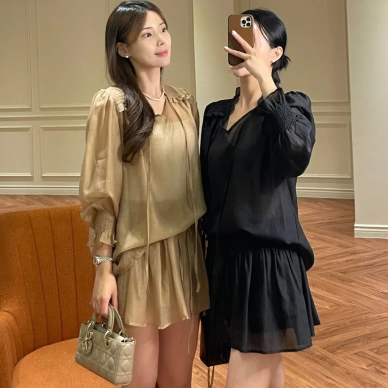 

Korean chic retro style V-neck long sleeved shirt+high waist versatile wide leg pants skirt set