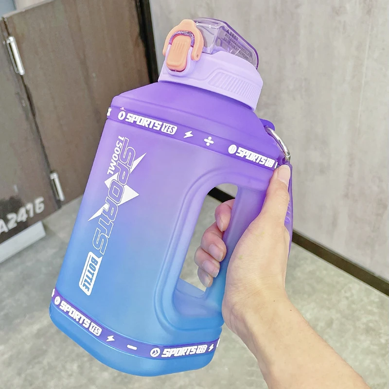 

1.5L/2.3L Sports Bottle Large Capacity Sports Water Bottle With Bounce Cover Scale Reminder Frosted Cup For Outdoor Fitness