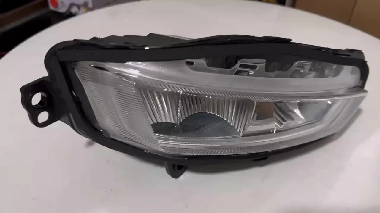 ( ΦωΦ ) FANCHANTS 23752815 23752820 HEAD LAMP left for volvo FM/FMX