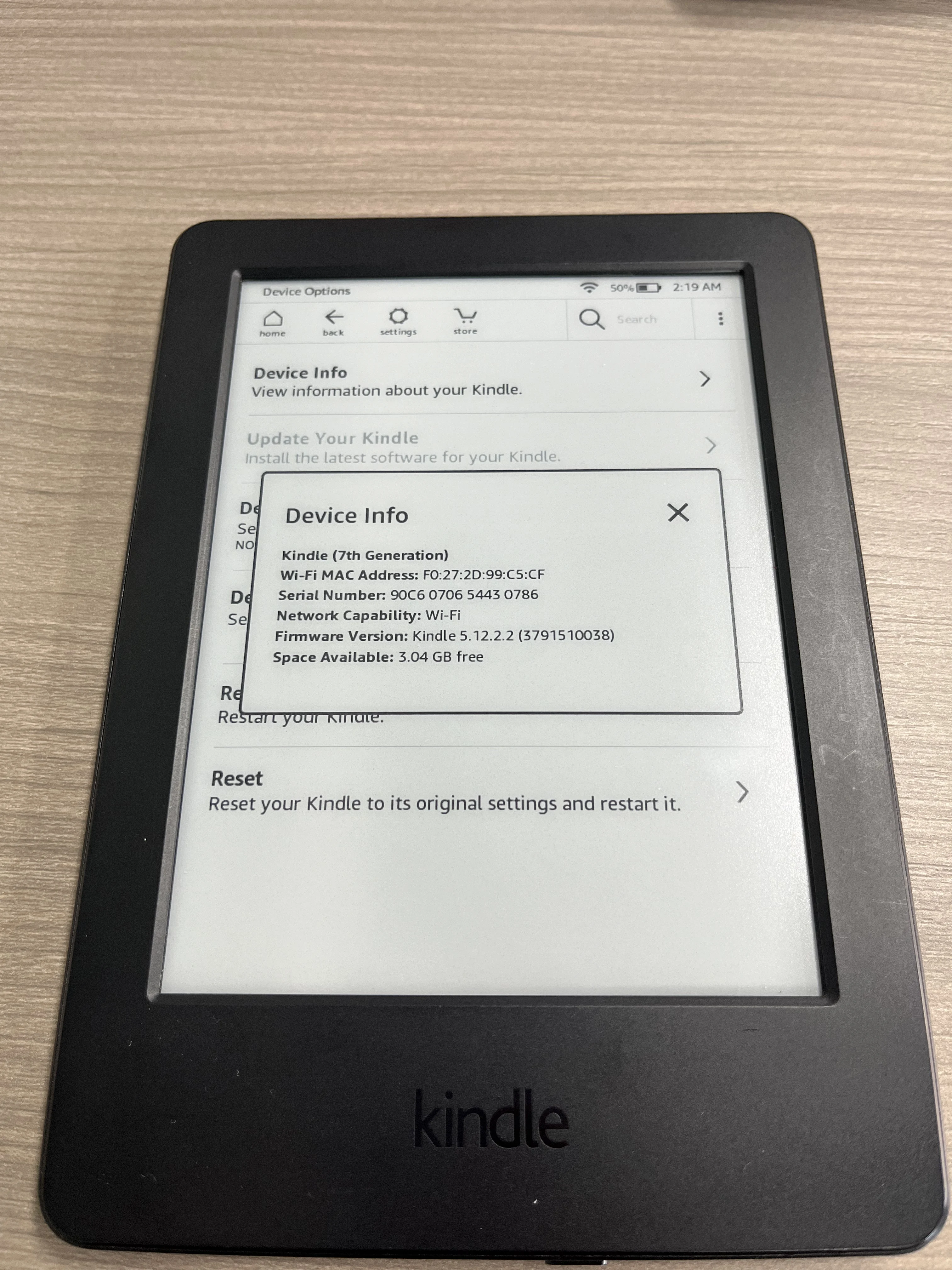 קורא ספרים אלקטרוני שחור מהדור השביעי של Kindle - טאבלט, מקום זמין בחינם בנפח של 3GB, שפה הניתנת להגדרה, חיבור WIFI