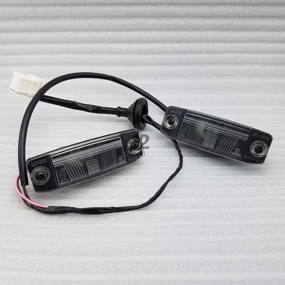 LAMP LICENSE PLATE REAR 925013S100 HYUNDAI SONATA 2011-2014 SONATA I45 GeNuiNe LICENSE PLATE LIGHT 92501-3S100