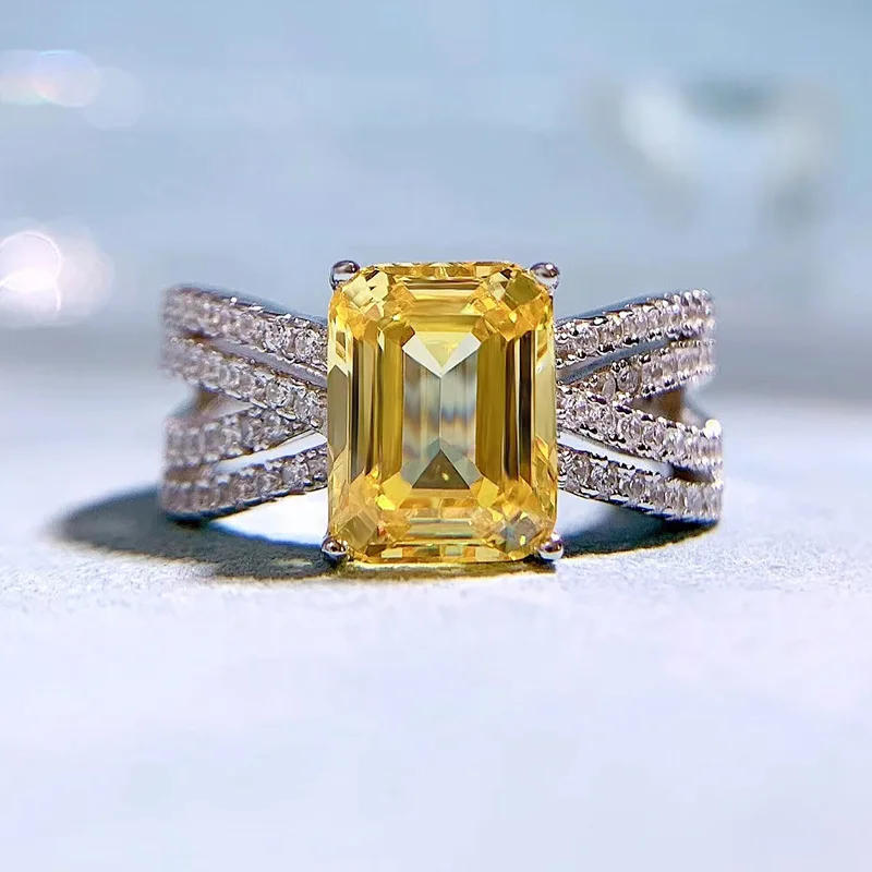 

Spring Qiaoer 925 Sterling Silver 7x9MM Emerald Cut Citrine High Carbon Diamond Gemstone Finger Ring Cocktail Party Fine Jewelry