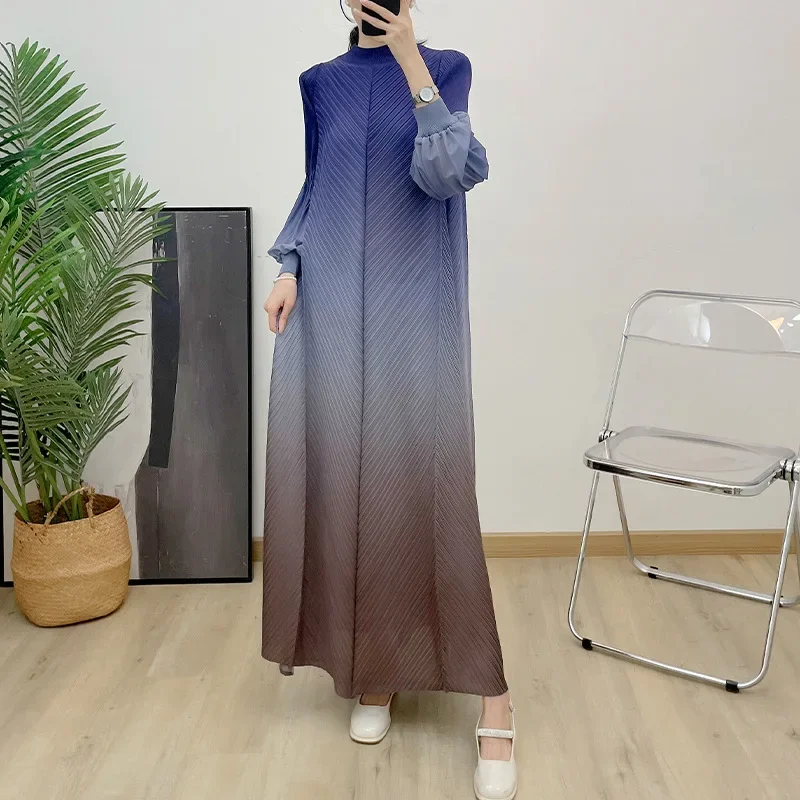 

Miyake Bubble Sleeve Gradient Pleated Flower Bud Skirt 2024 Women's Haute Couture Long Sleeved Loose Mid Length Dress Spring