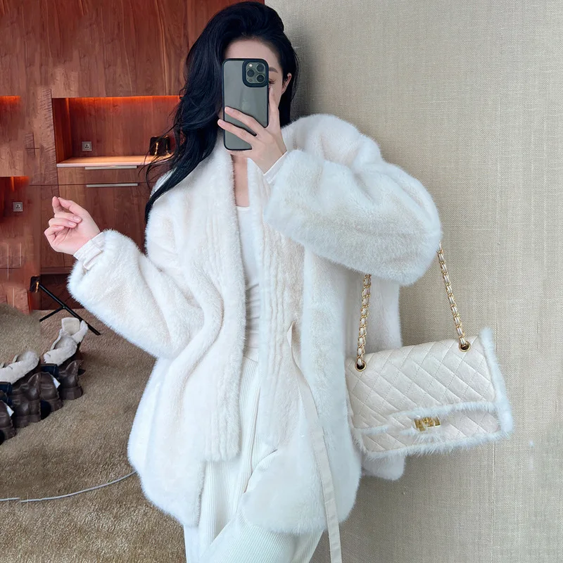 

2023 New Fur Integrated Fur Coat Women's V-neck Lace up Waist Wrap Warm Coat