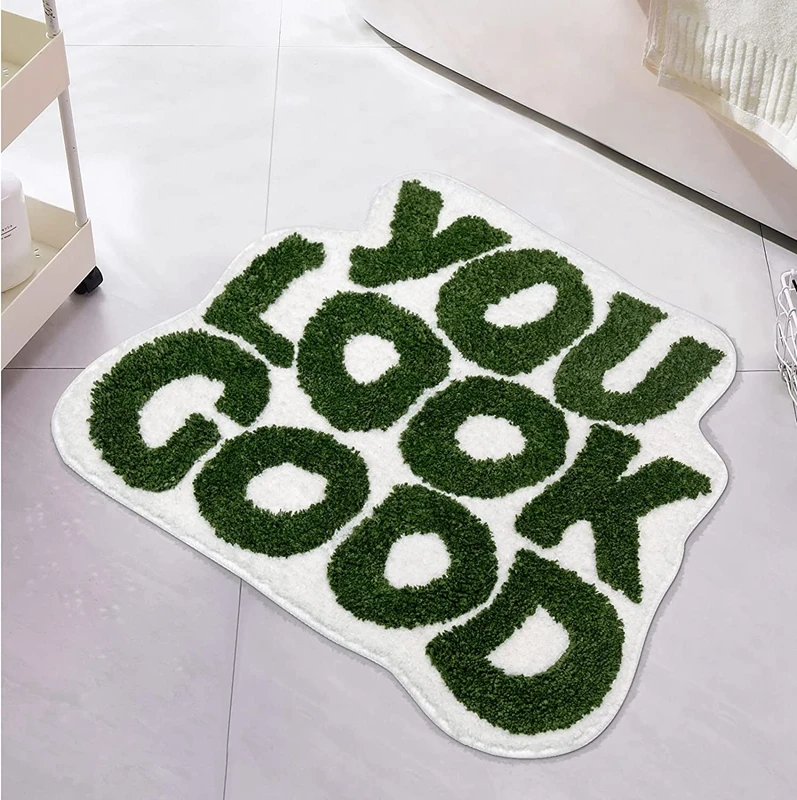 Chic Black & White Plush Microfiber Bath Mat - Fun & Non-Slip Shower Rug