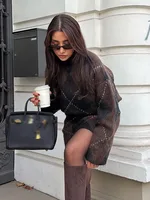 HH femmes mode tricoté simple boutonnage à manches longues col rond pull + été décontracté taille élastique solide Mini jupe ensemble Mujer 3