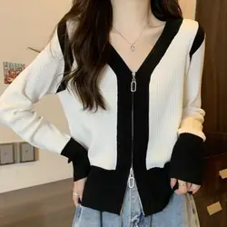 Fashion V-Neck Knitted Spliced Zipper Korean Cardigan Sweaters Women's Clothing 2022 Autumn New Loose Casual Tops All-match Coat
