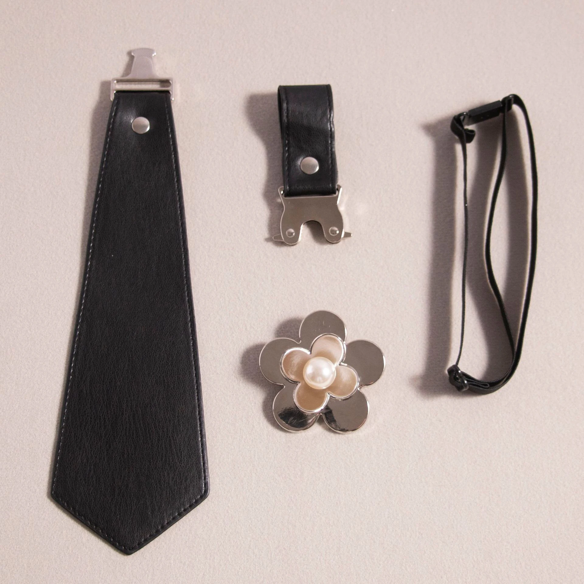 Рисунок 2 - Модный новый черный галстук из