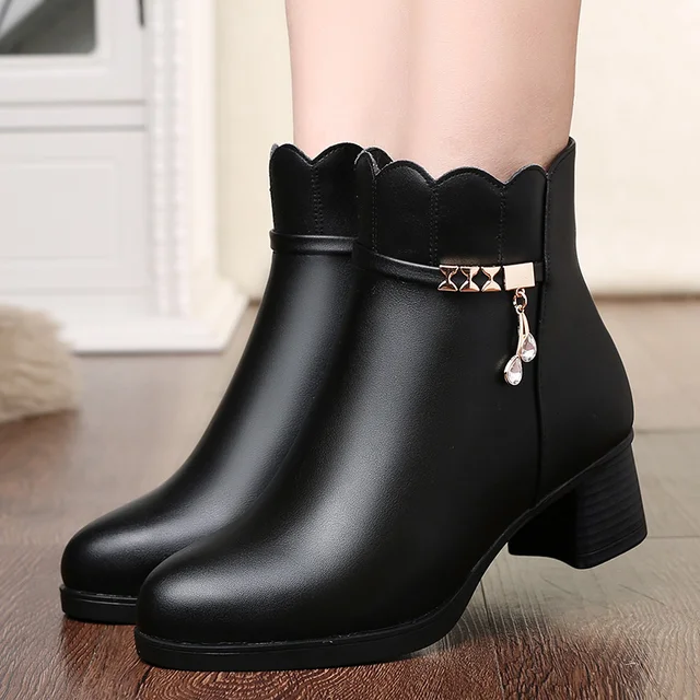Autumn Winter Fashion Women Soft Leather Ankle Boots Anti-slip Warm Plush Casual Elegant Thick Heel Trend Platform Boots
