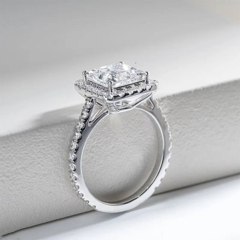 Platin 950 EF VS-VVS 2CT Princess Cut Lab Grown Diamond CVD HPHT IGI Zertifizierter Verlobungsring Halo-Diamantring für Mädchen