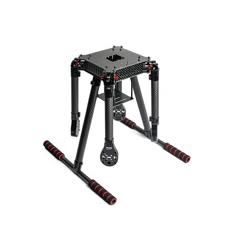 Détail du centre du cadre drone Flyroun LX700, fixation des bras en fibre de carbone