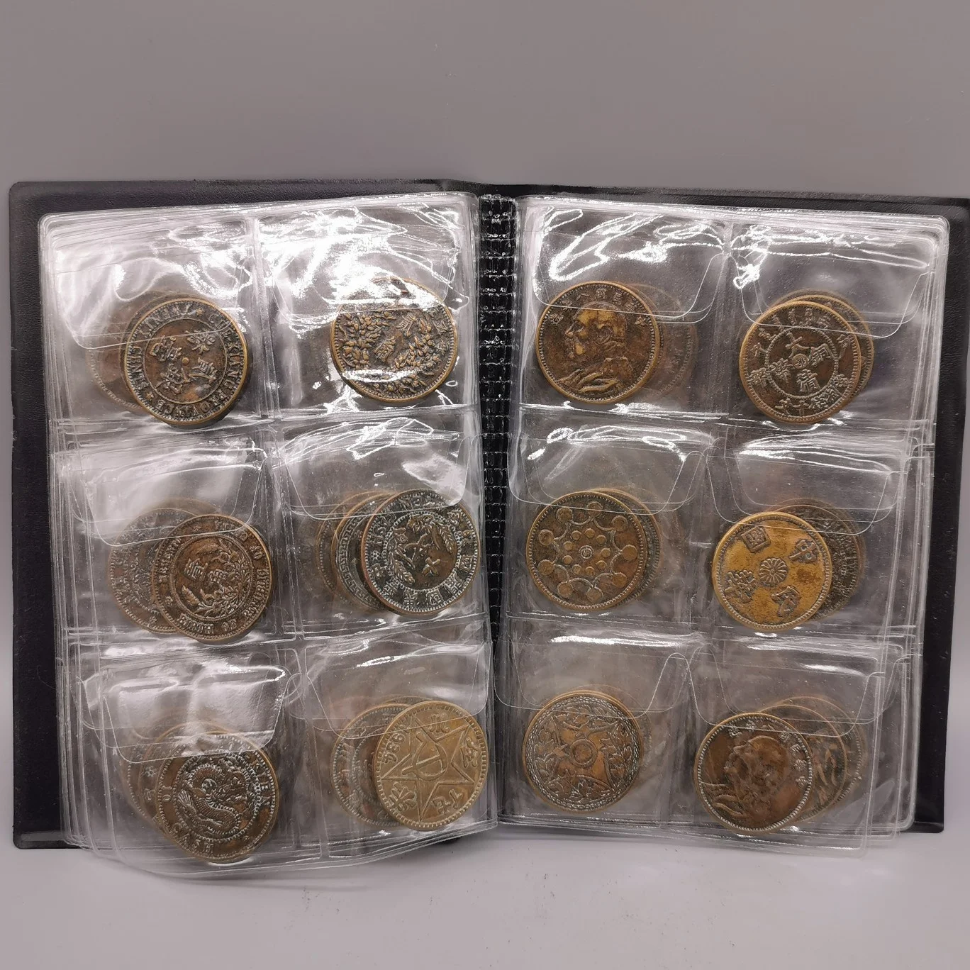 

Chinese Collectible Coins Ancient Commemorative Coins Art Crafts Commemorative Badges Set Crafts Art Collection Book Gifts