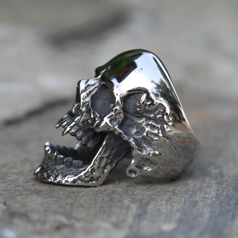 High Polished Vampire Skull Rings Stainless Steel Skull Mens Biker
