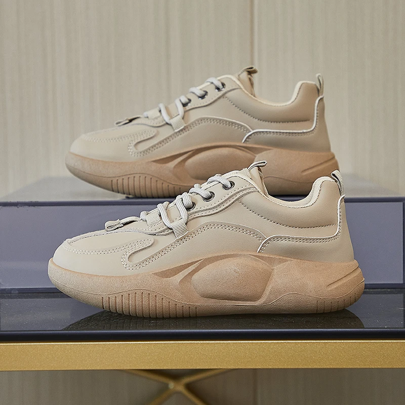

Women's shoes Four Seasons Thick Sole Comfortable Casual Shoes Outdoor Youth Soft Sole Running Sports Shoes fashion tide shoes